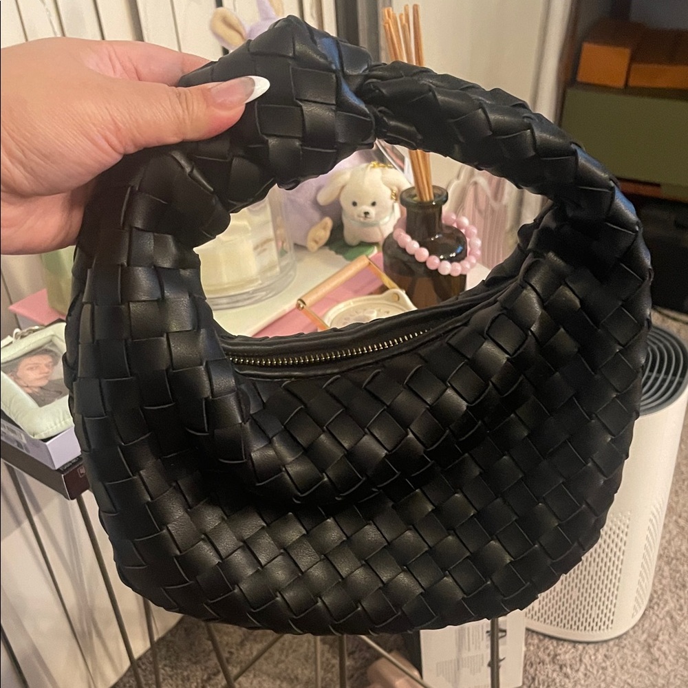 Black Woven Hobo Bag URBAN EXPRESSIONS BRAND NEW